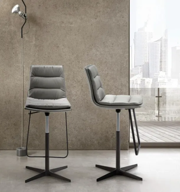 Lady Stool by Eforma