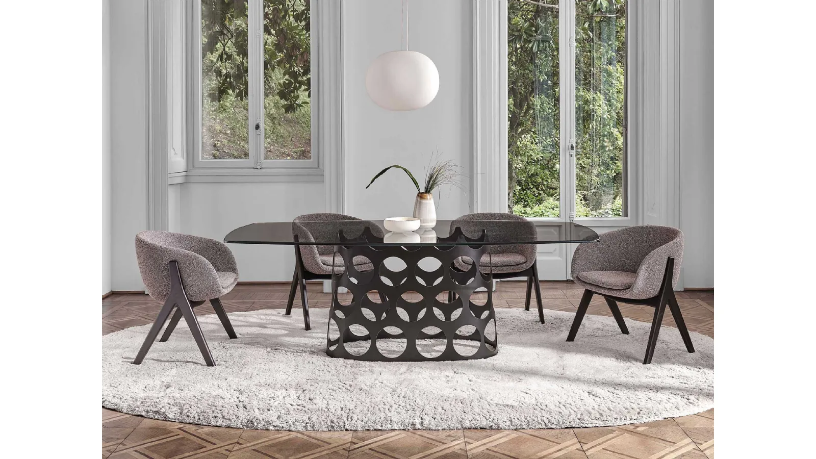 Porada Lambda Chair