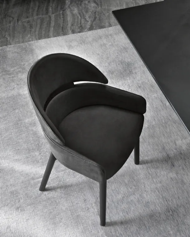 Lloyd leather chair by Fiam