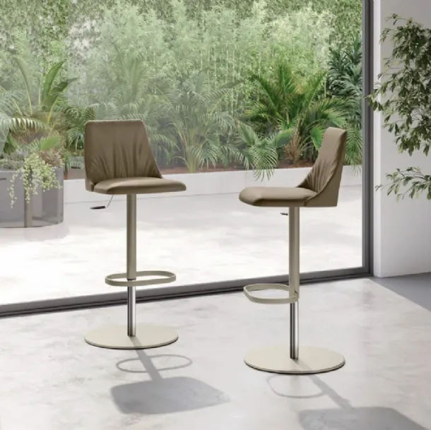 Max Deluxe Stool by Eforma
