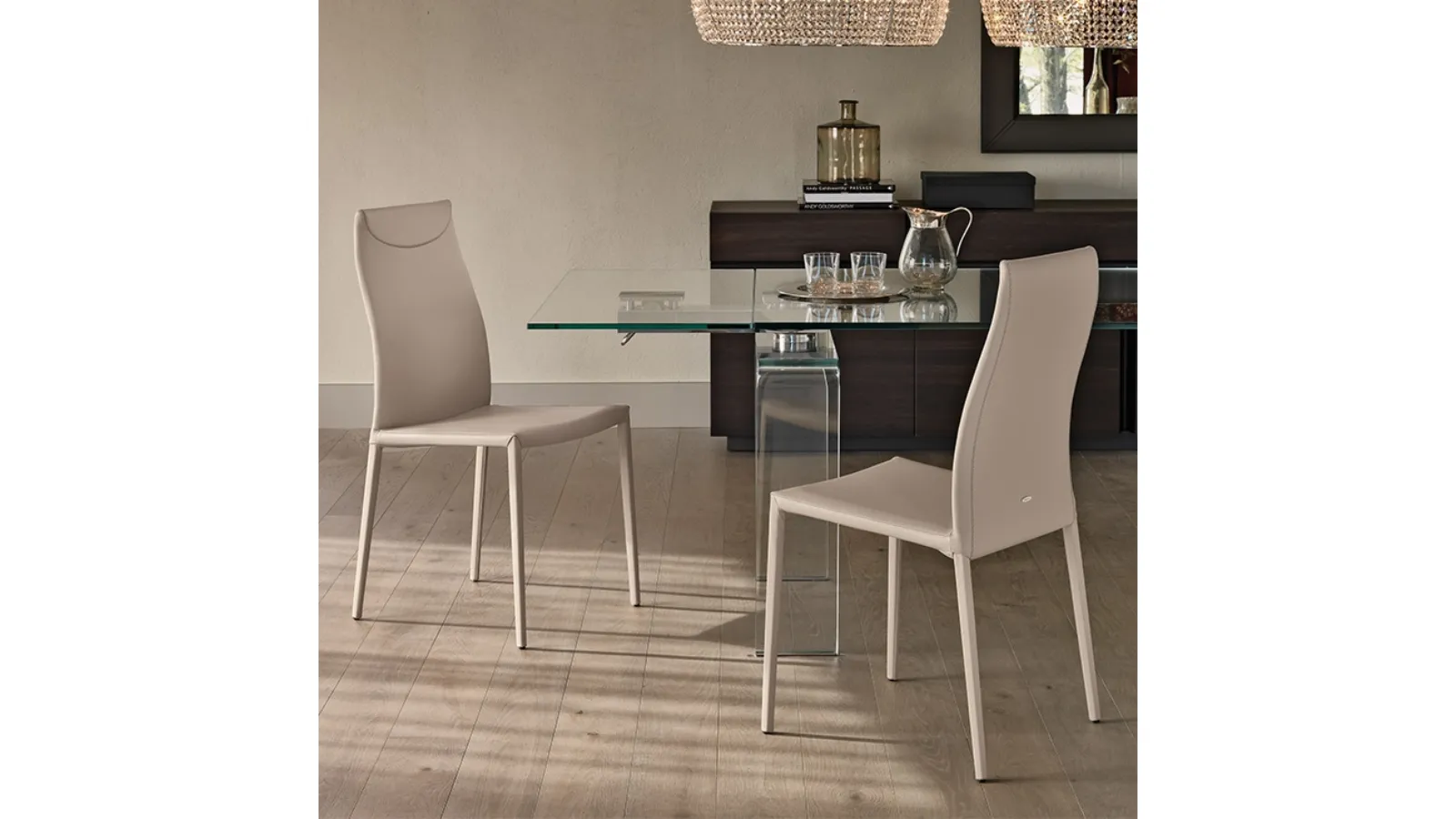 Maya Flex chair upholstered in faux leather by Cattelan Italia
