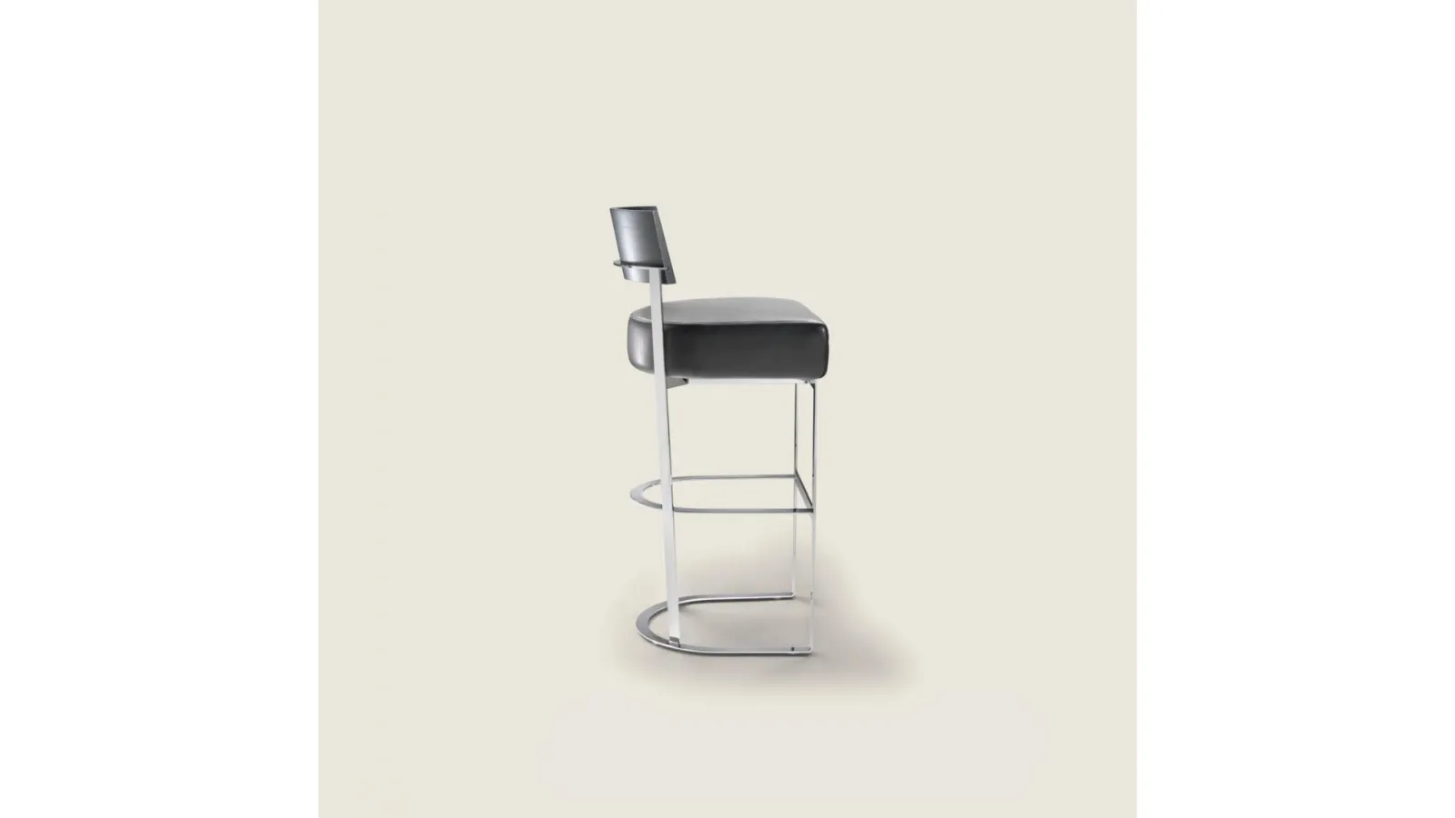 Morgan metal stool with padded leather seat by Flexform