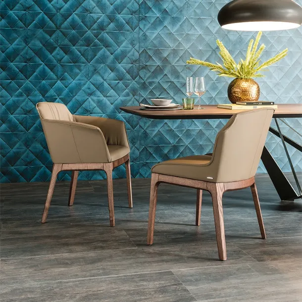 Musa leather chair with wooden base by Cattelan Italia