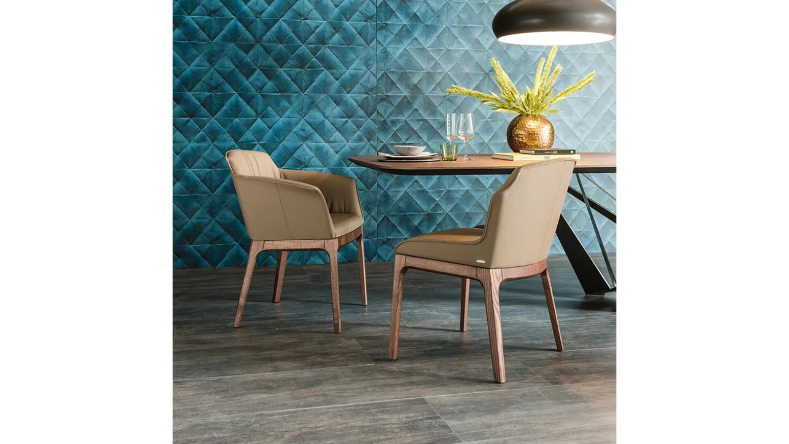 Musa leather chair with wooden base by Cattelan Italia