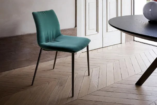 Nirvana upholstered fabric chair with metal legs by Ronda Design