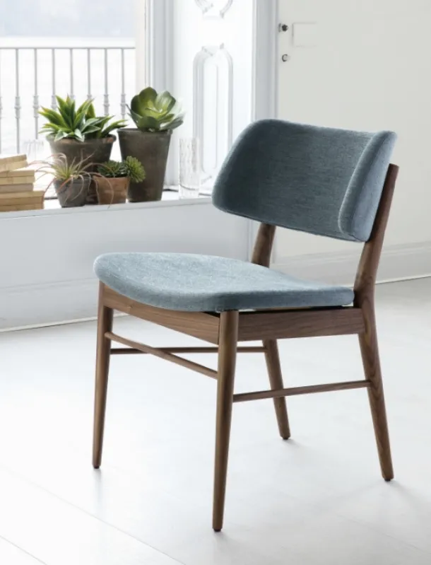 Nissa Chair in fabric by Porada