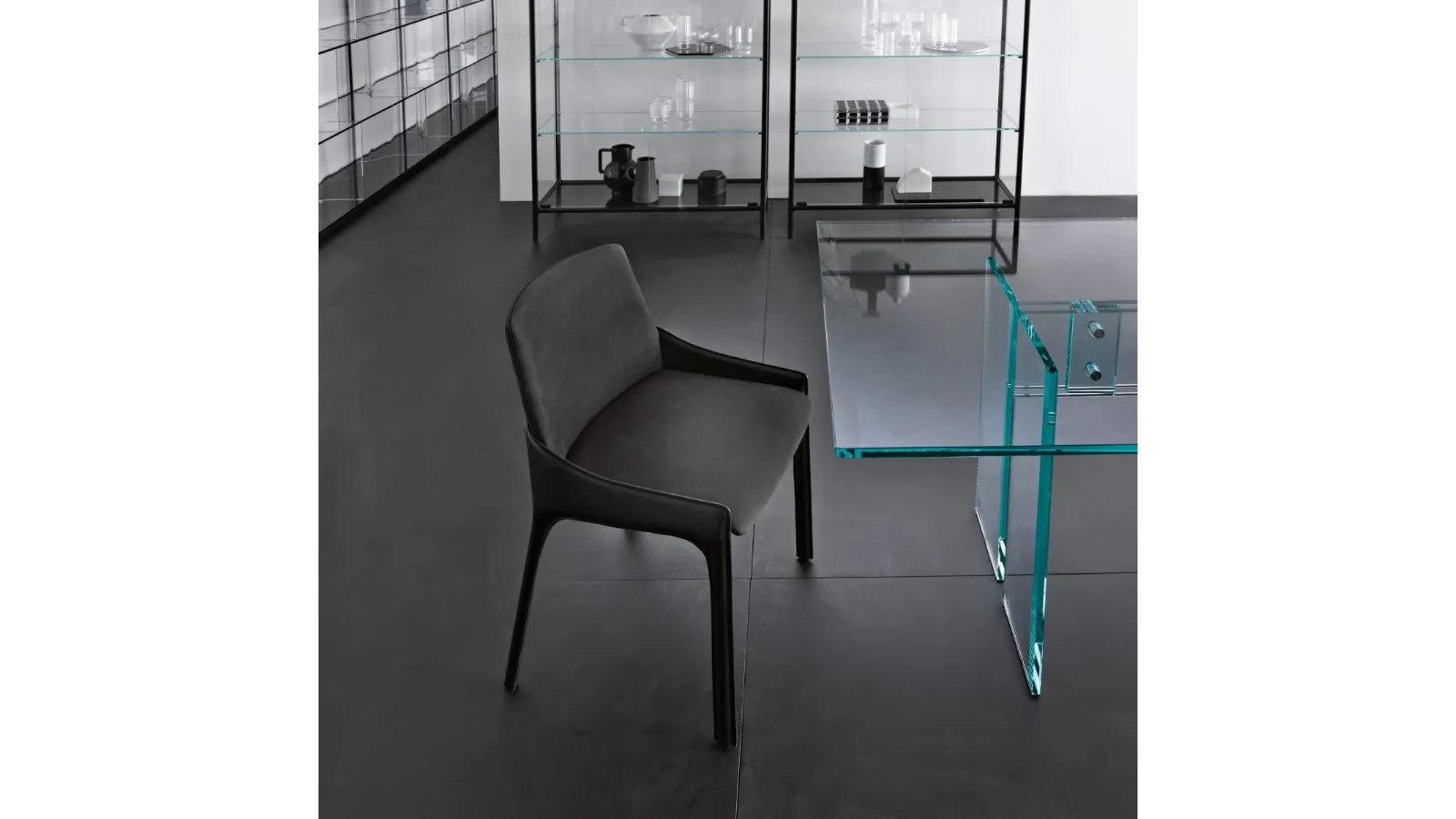 Plié Chair in Leather and Cuir by Fiam