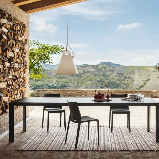 Stackable polypropylene polypropylene chair suitable for outdoor use Riga by Desalto