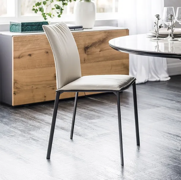Leather chair with slightly curved backrest Rita by Cattelan Italia