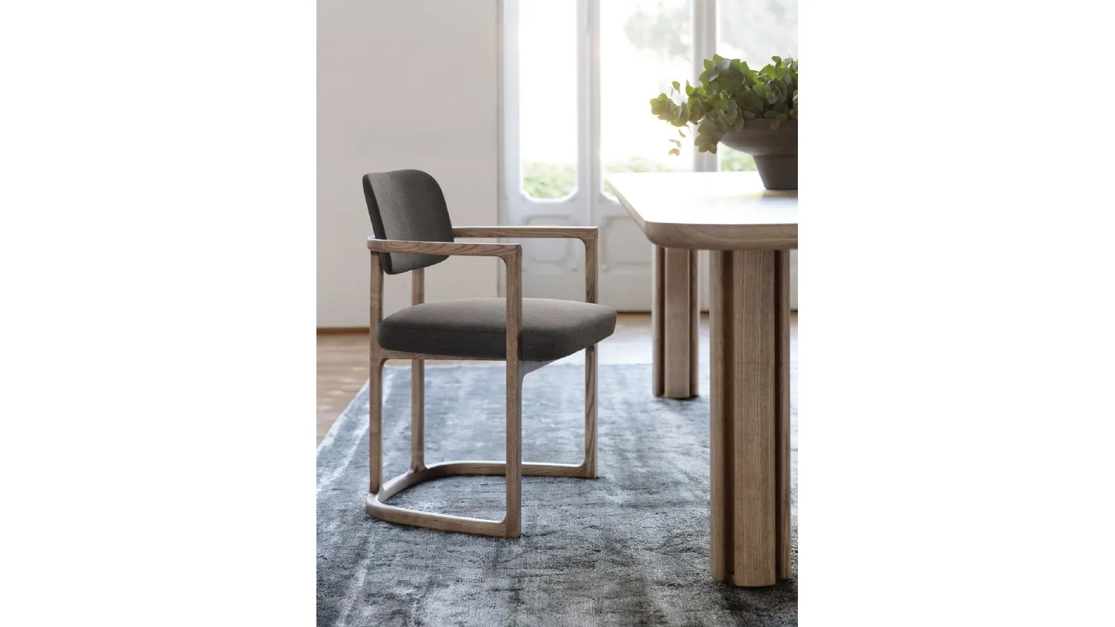 Serena chair by Porada
