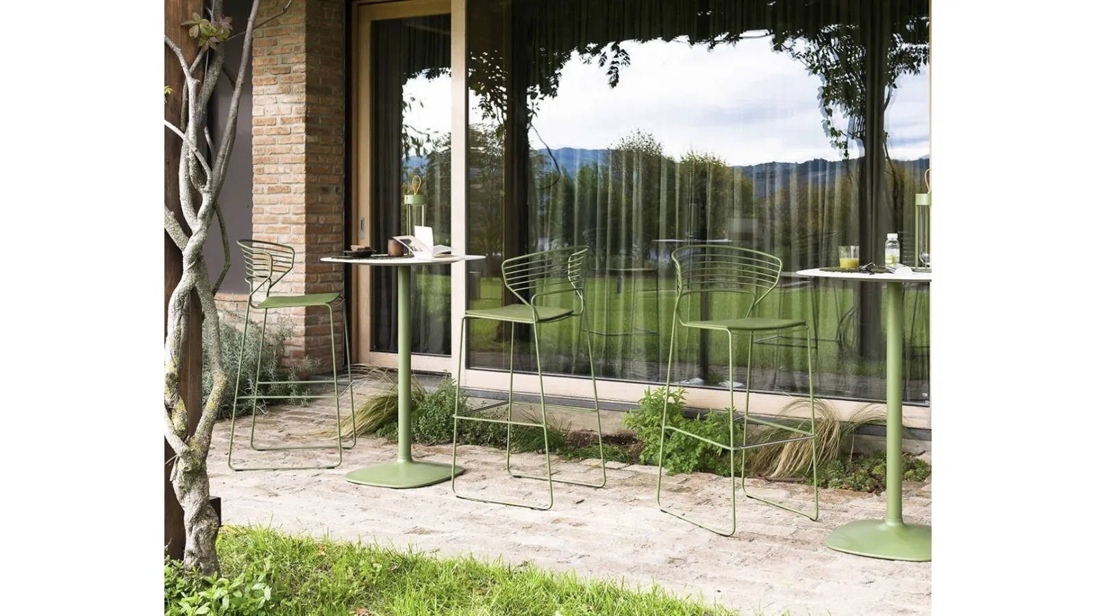 Koki Wire Stool by Desalto