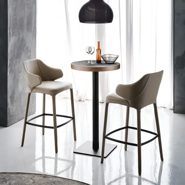 Wanda stool in steel with leather upholstery by Cattelan Italia