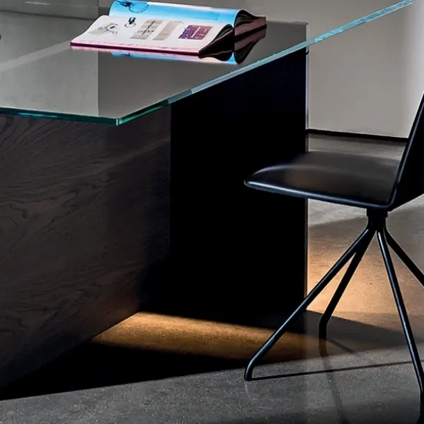 Sila Trestle Leather Chair with Lacquered Metal Base by Sovet
