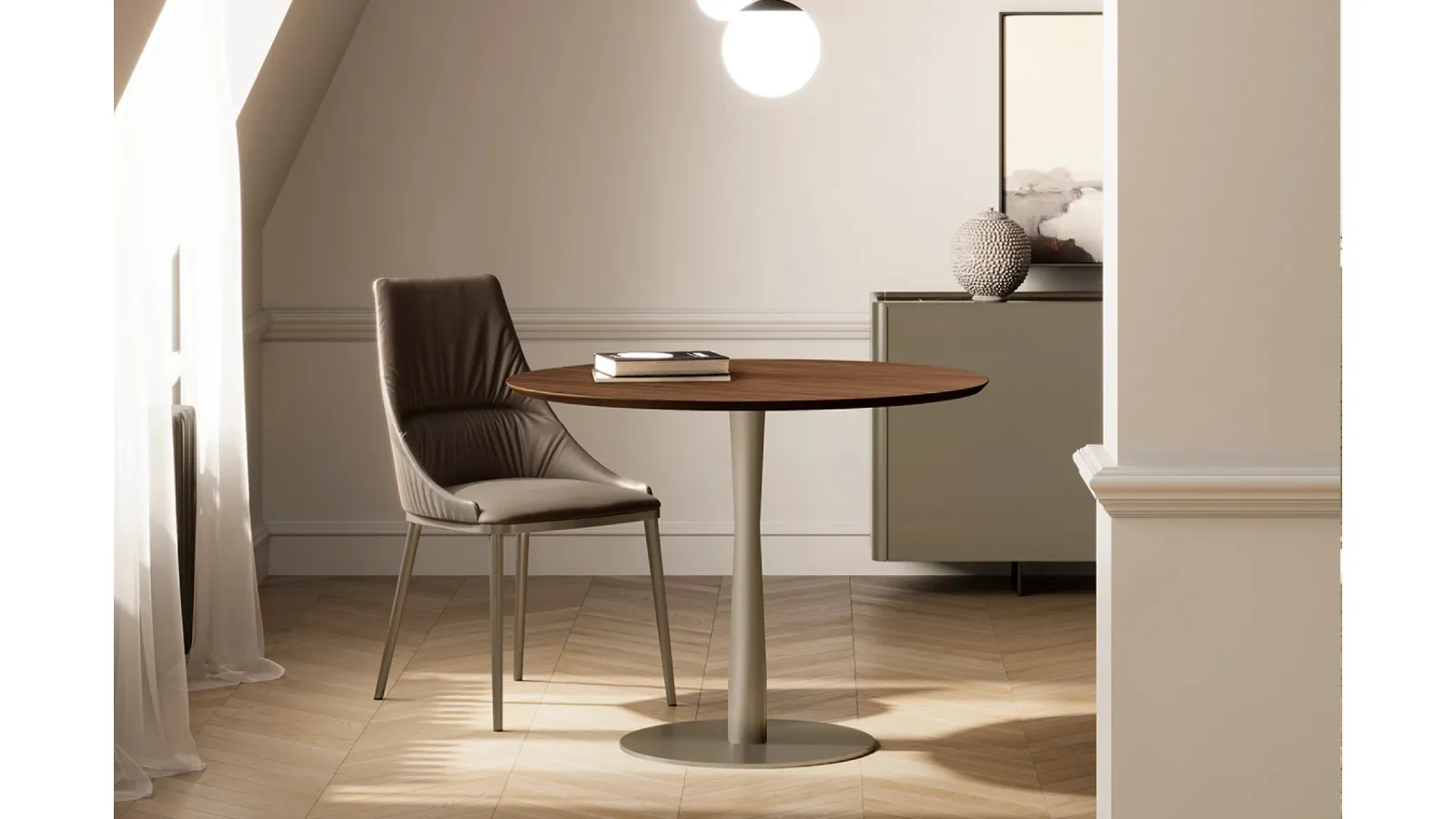 Sofia Elite leather chair by Eforma