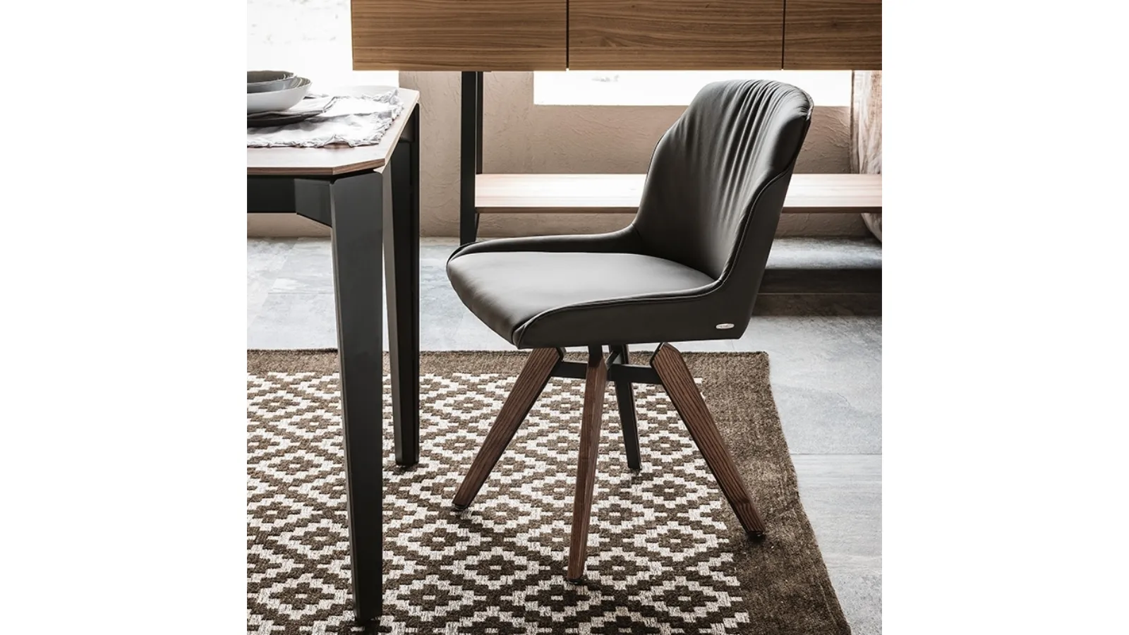 Tyler leather chair with wooden legs by Cattelan Italia