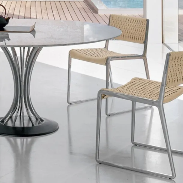 Chair with seat and backrest embellished with a sophisticated rope weave and aluminum alloy frame Wing by Alivar