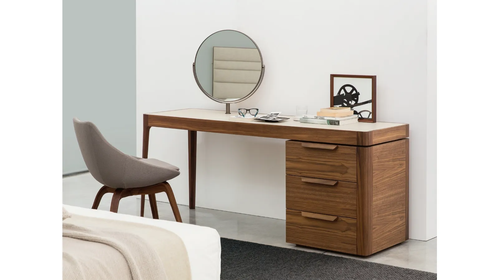 Afrodite solid walnut desk by Porada