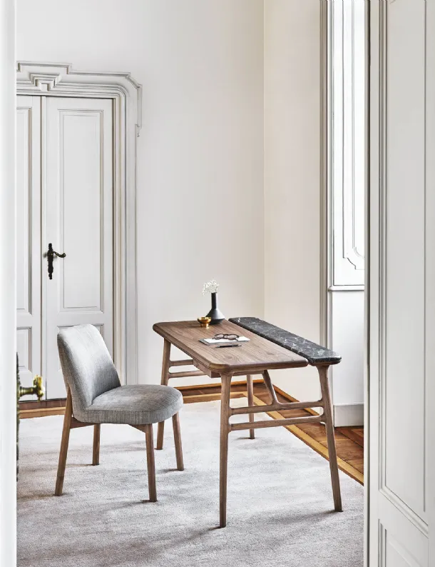 Aksel desk by Porada