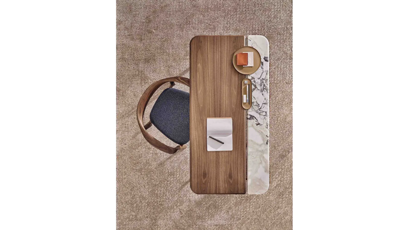 Aksel desk by Porada