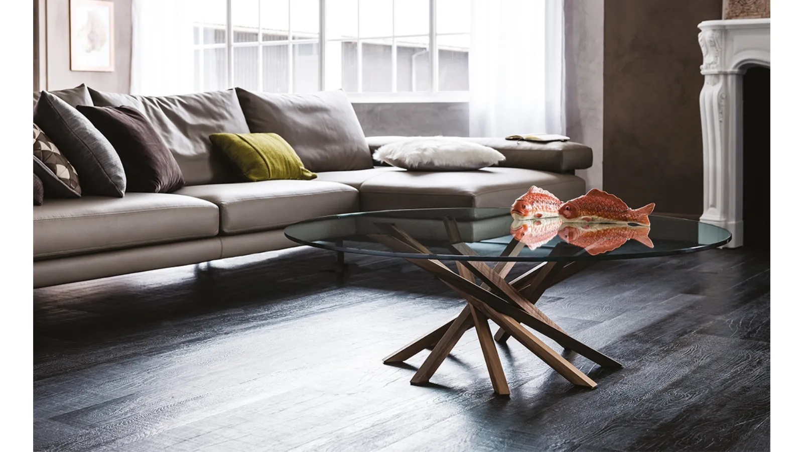 Atari coffee table in crystal with Cattelan Italia wooden base