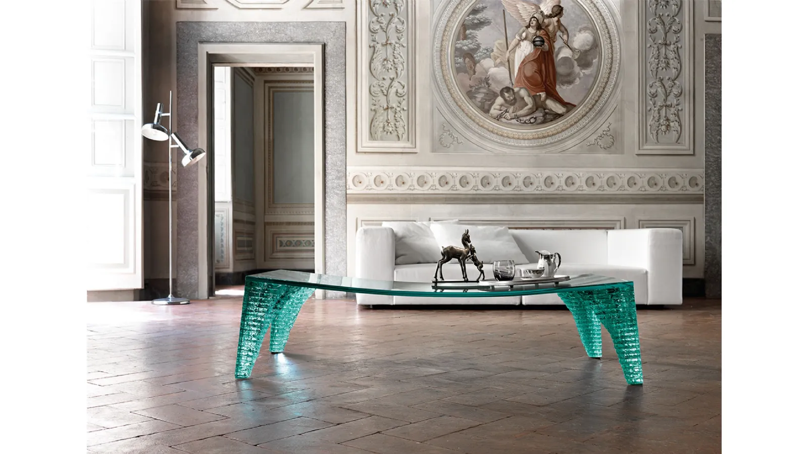 Atlas glass coffee table with curved glass and legs composed of 19 sections of hand-carved and glued glass by Fiam