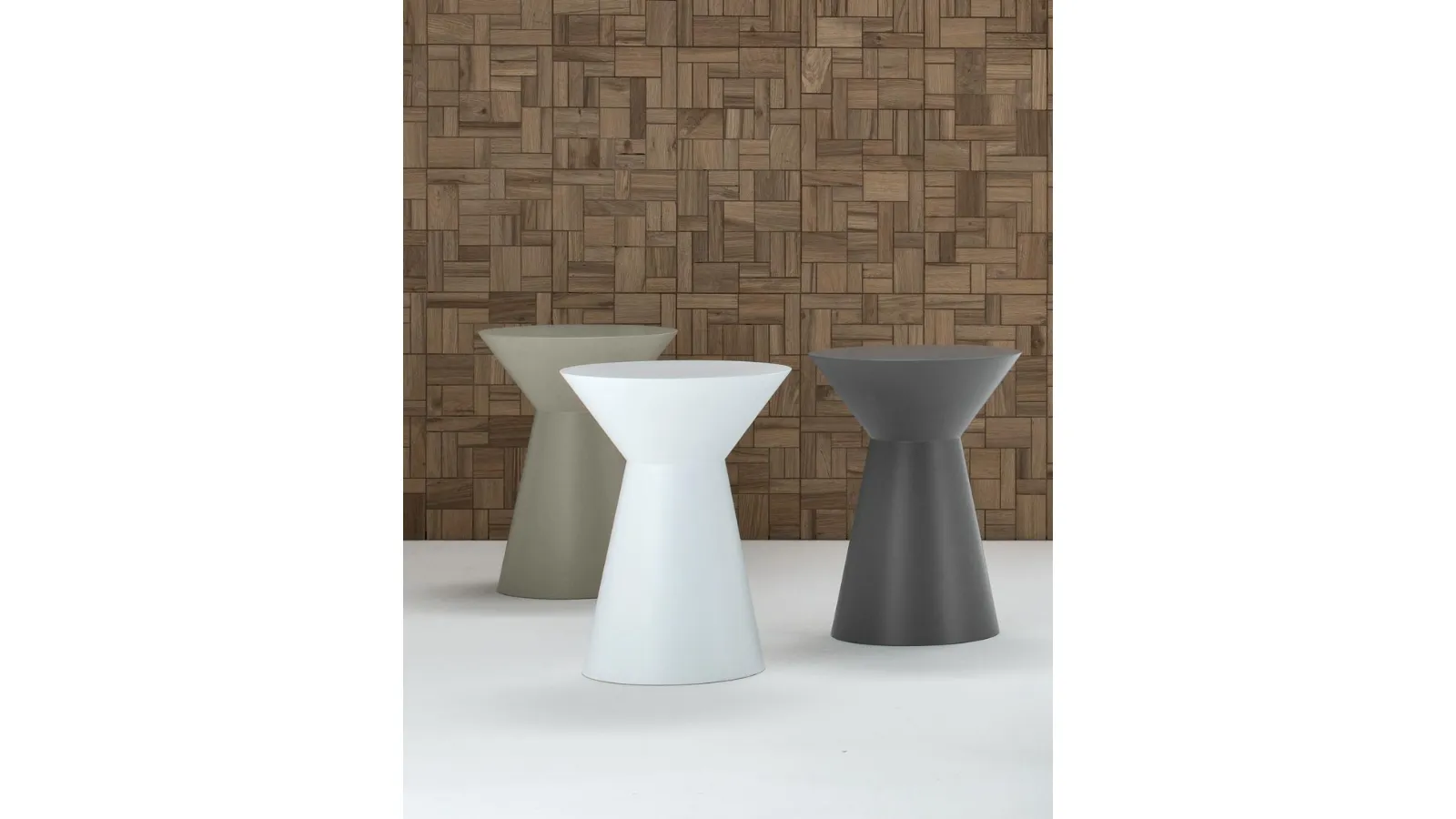 Bloom Coffee Table by Giellesse