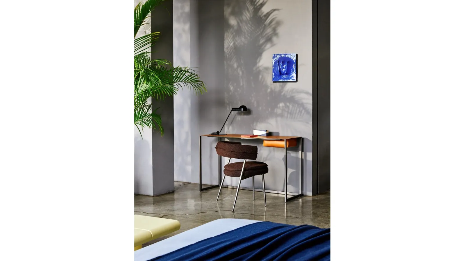 Calamo Desk with Leather Top and Metal Base by Zanotta