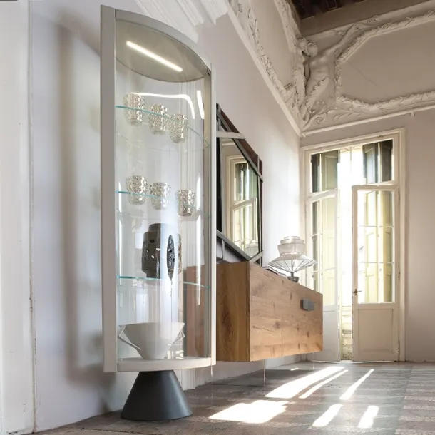 Glass container with a structure coated in Saba leather by Cattelan Italia