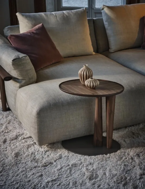 Porada Coté Side Table