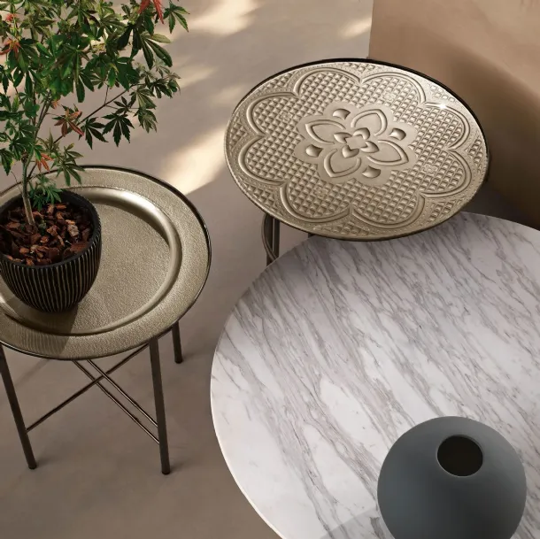 Coffee table with a top in marble or Fiam Cristaline glass