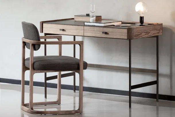 Dafto solid ash desk by Porada