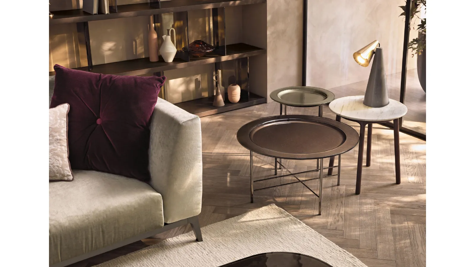 Round En coffee table by Fiam