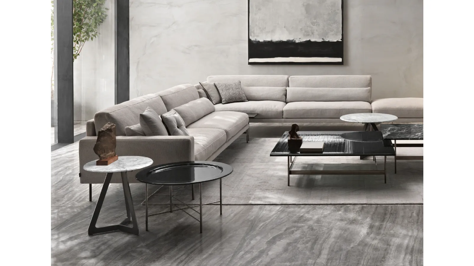 Round En coffee table by Fiam