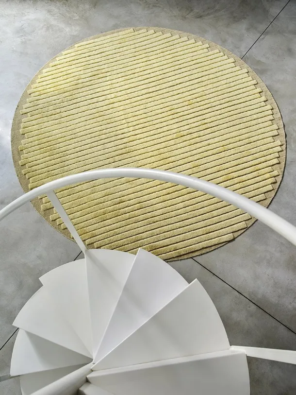Hand-knotted Ettaro rug by Zanotta
