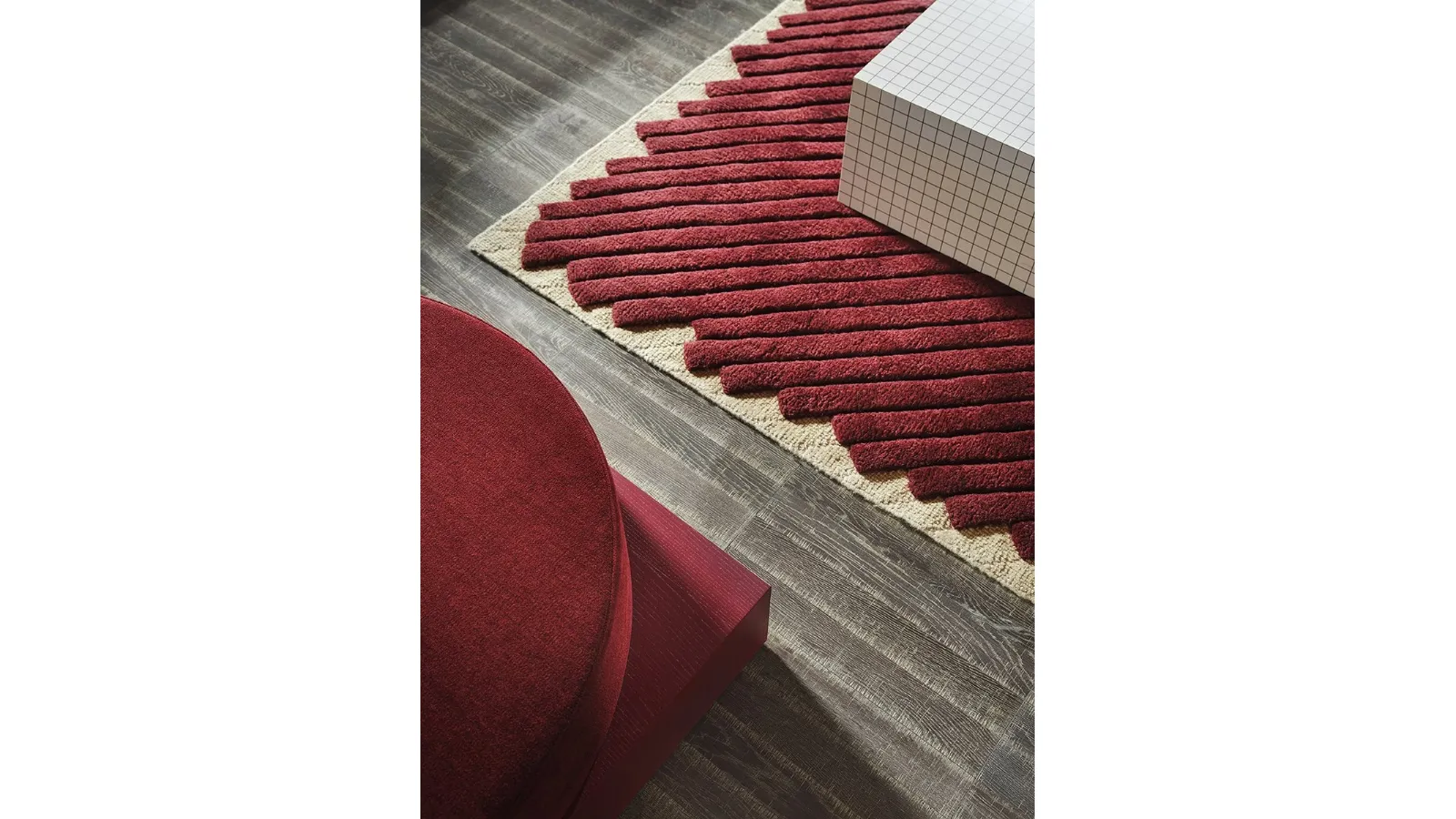 Hand-knotted Rug Ettaro by Zanotta