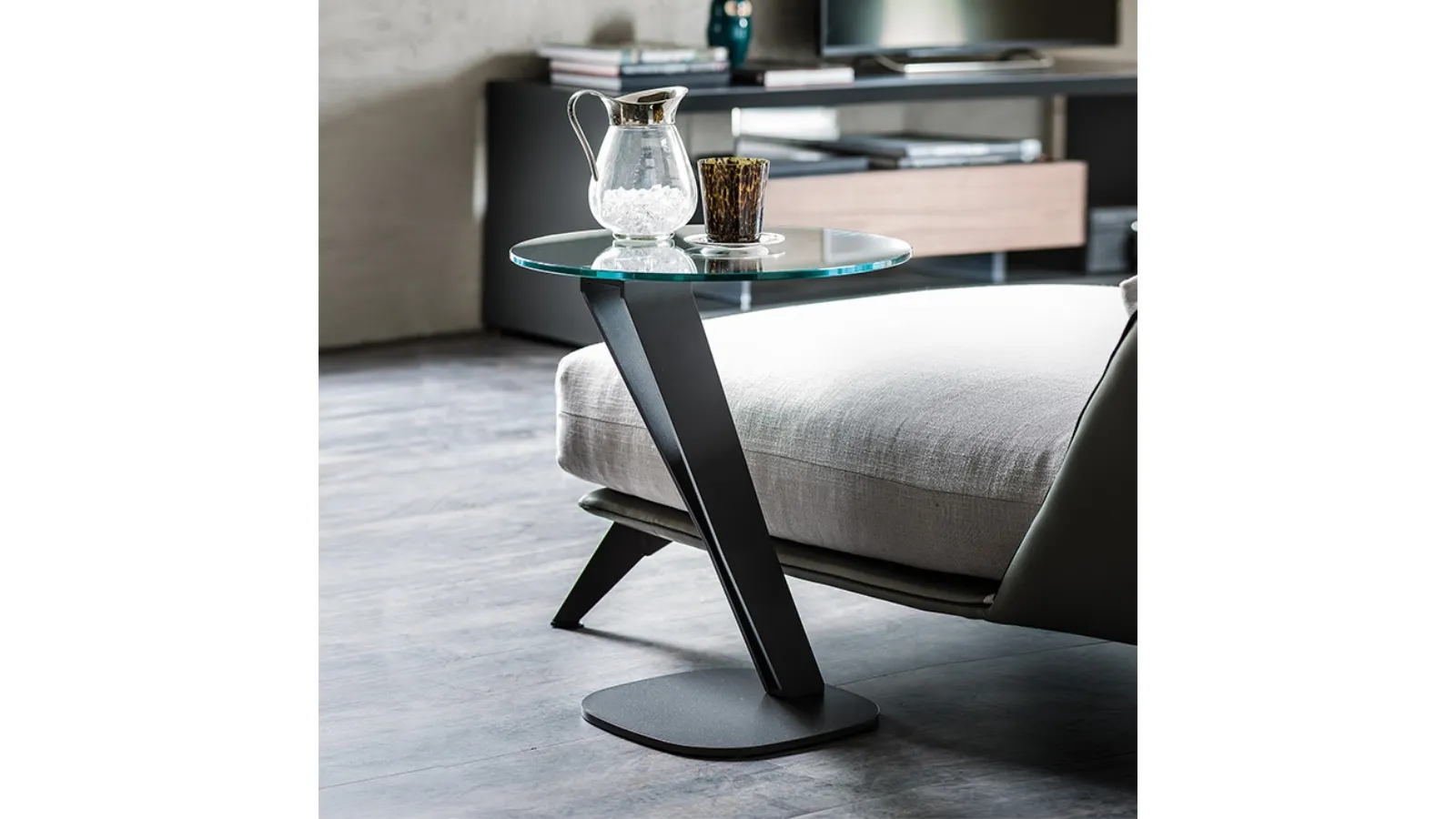 Coffee table with steel base and transparent glass top Falco by Cattelan Italia