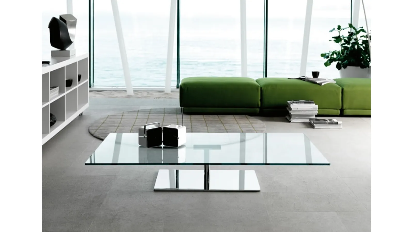 Glass coffee table with chrome mirror base Farniente by Tonelli
