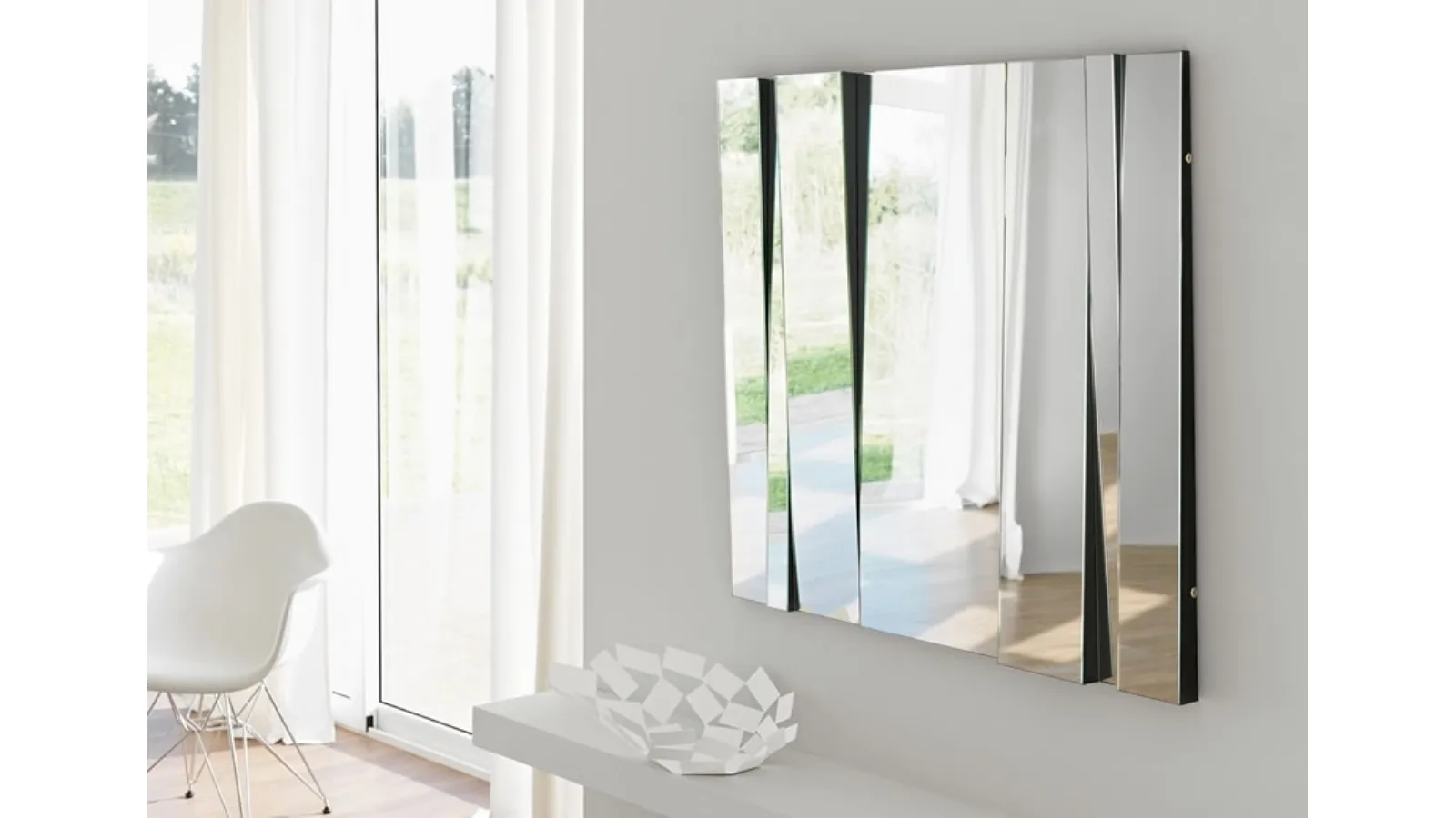 Wall mirror with inclined and adjustable mirrored strips Fittipaldi by Tonelli