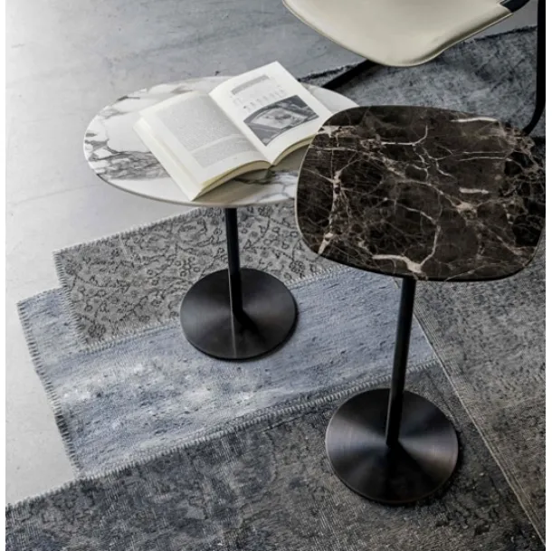 Form coffee table in Vibieffe marble