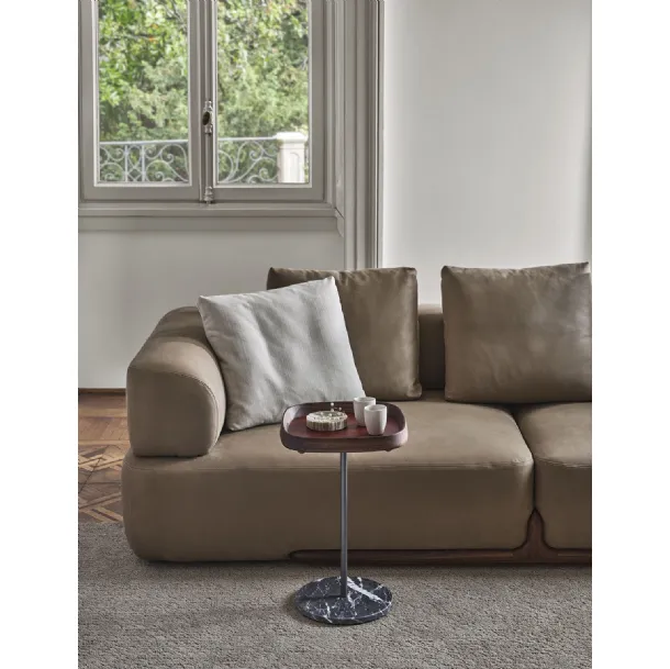 Fritz 7 Table in leather and Porada wood