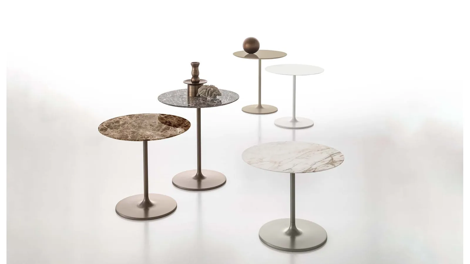 Round Glow coffee table with Alivar marble top