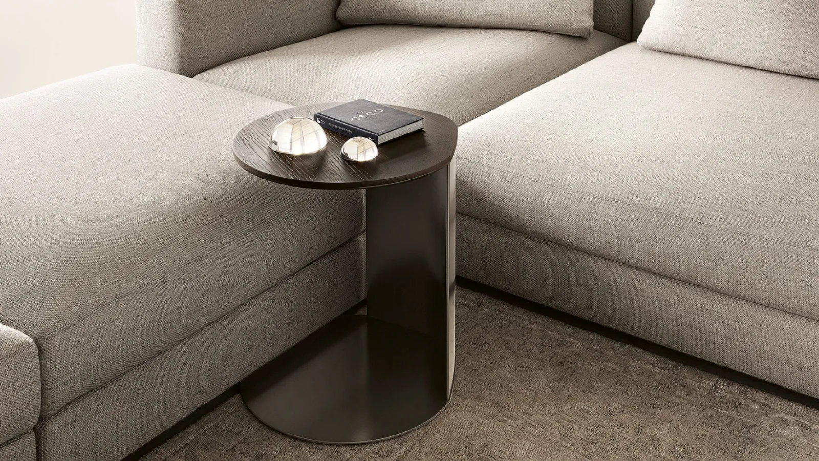 Asymmetric side table with wooden top and Gullwing metal base by Lema