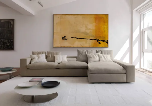 Coffee table with circular lacquered glass top and Kara metal base by Desirèe