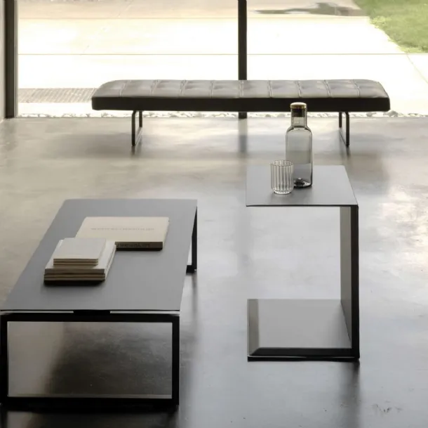 Ludwig coffee table upholstered in Desirèe leather