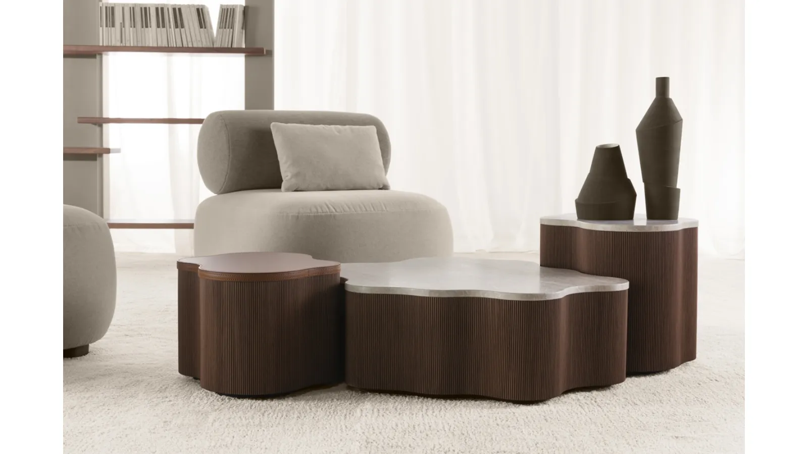 Mira coffee table with marble or leather top by Vibieffe
