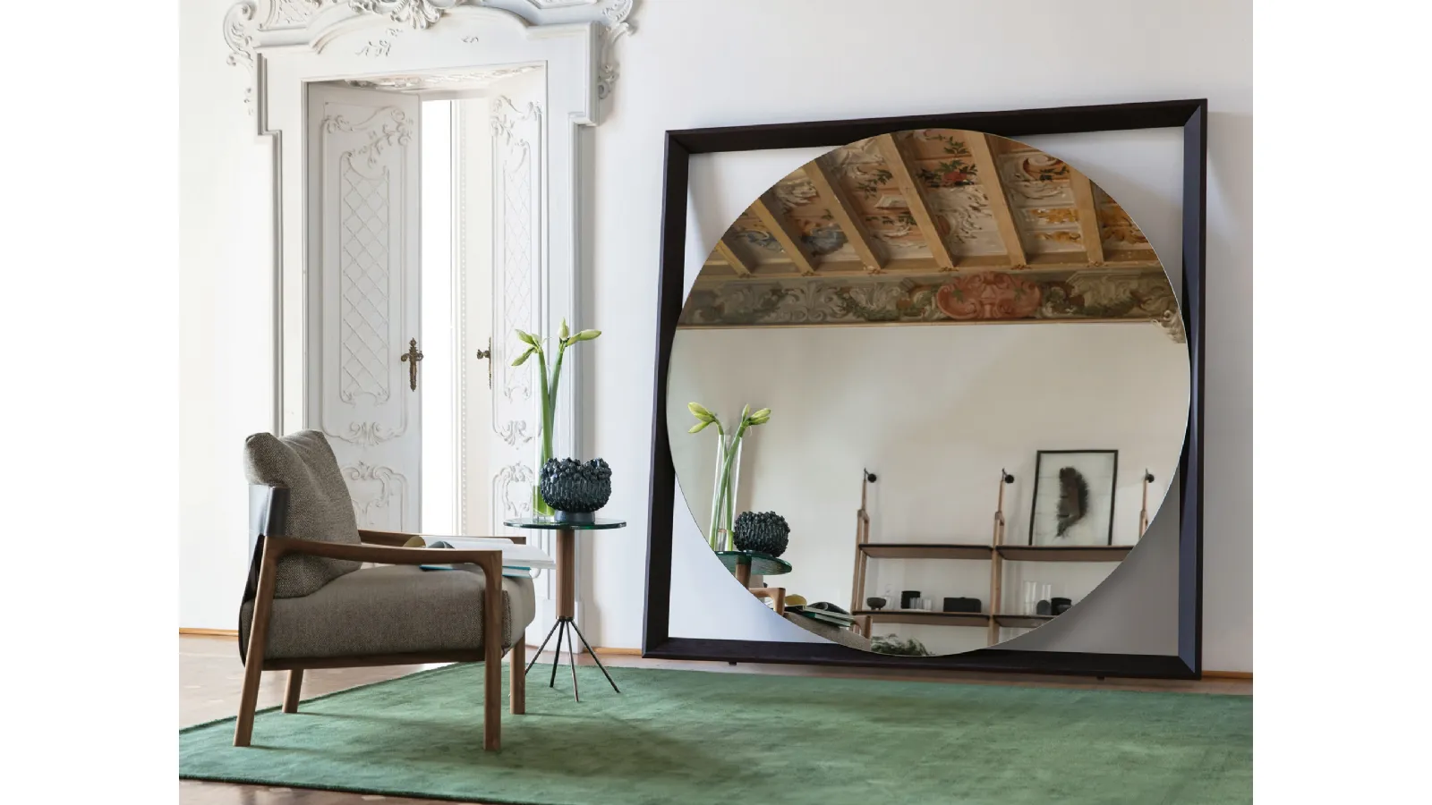 Odino mirror with ash wood frame by Porada