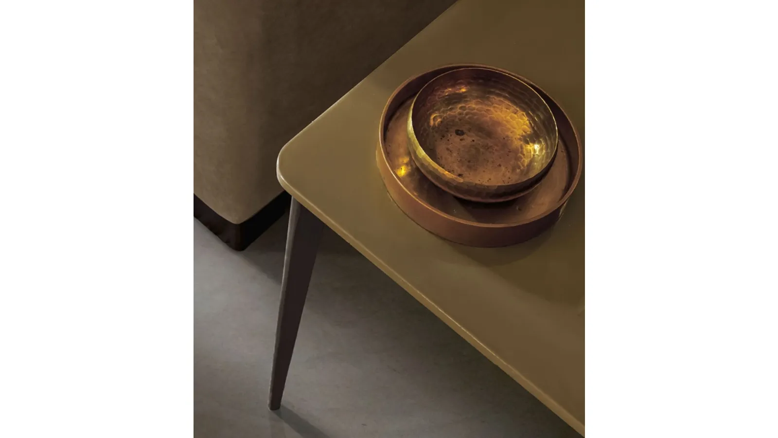 Orion coffee table with matte lacquered MDF top and aluminum cast legs by Alivar
