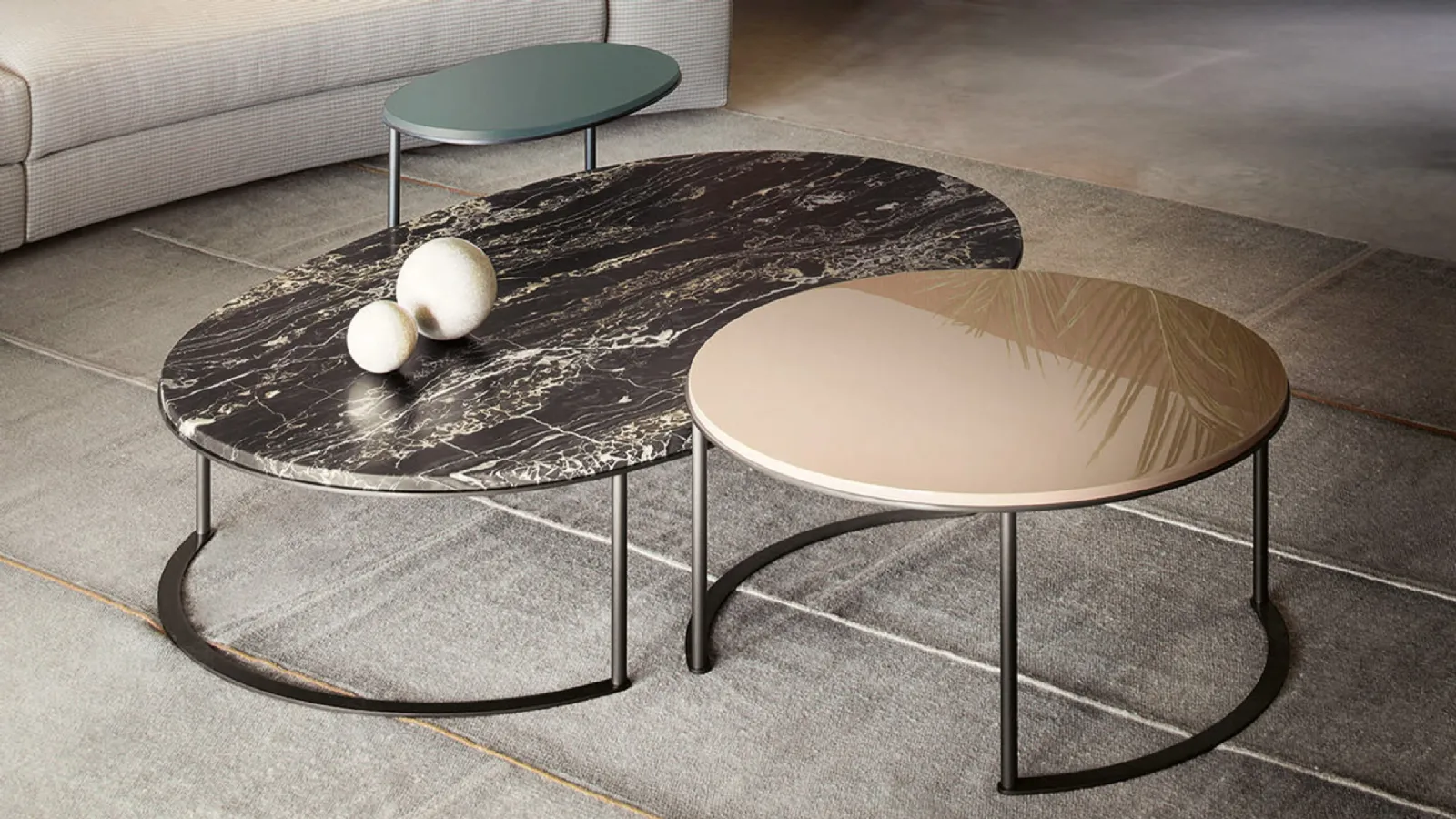 Ortis coffee table in lacquered finish or Lema marble