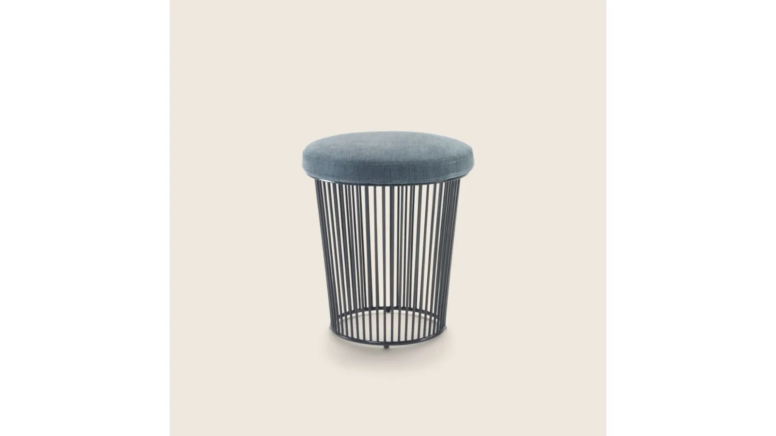 Berry Pouf in fabric and metal by Flexform