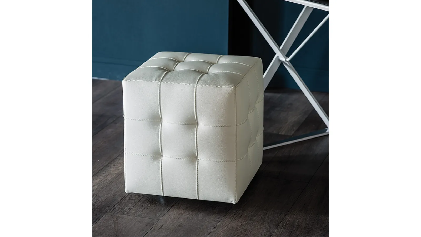 Bob pouf on wheels, upholstered and covered in leather with capitonné detailing by Cattelan Italia